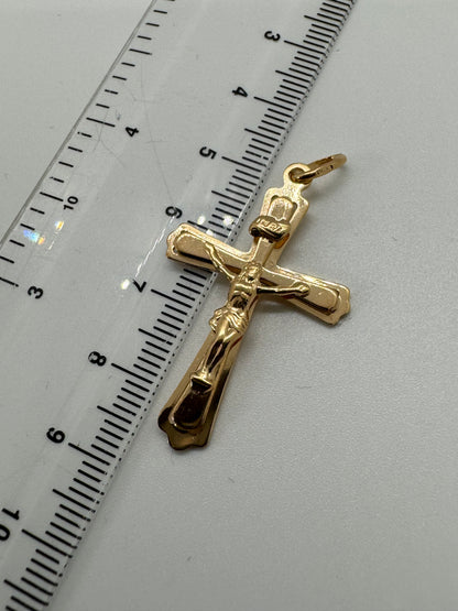 9ct Yellow Gold Cut Out , Raised Profile Crucifix Cross Pendant (0038)