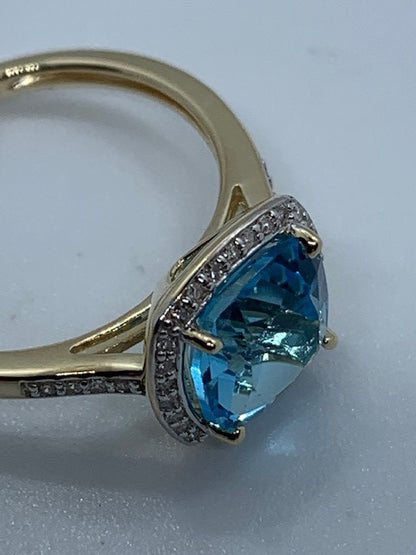 9ct Yellow Gold Real Diamond and Blue Topaz Cushion Ring, Sizes J to Q (447)
